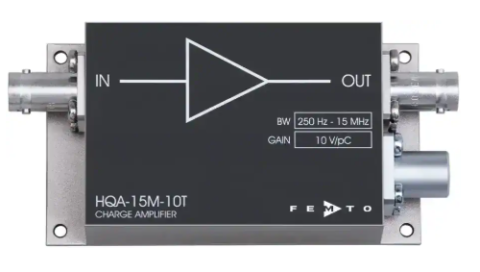 Amplificateur de charge HQA pour diapason à quartz